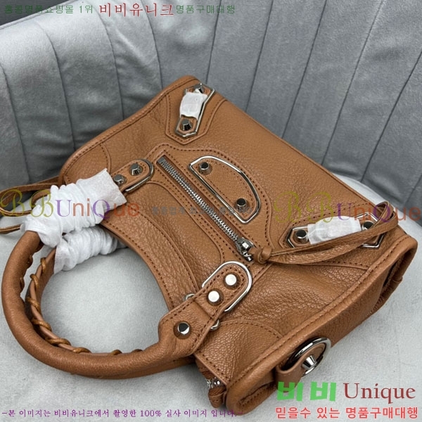 �߷��þư� ��Ƽ�� �̴� 519938-16