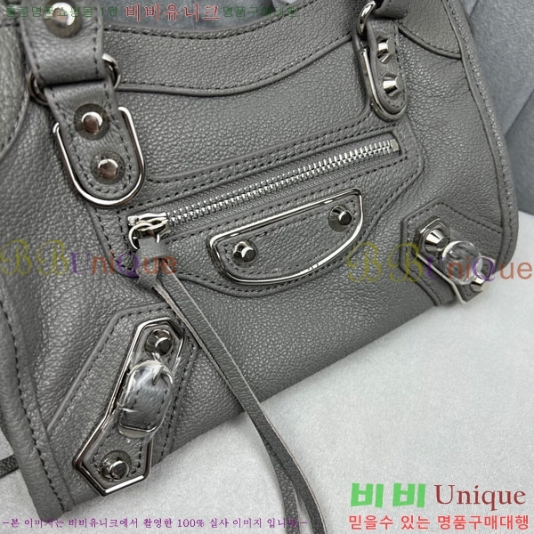 �߷��þư� ��Ƽ�� �̴� 519938-17