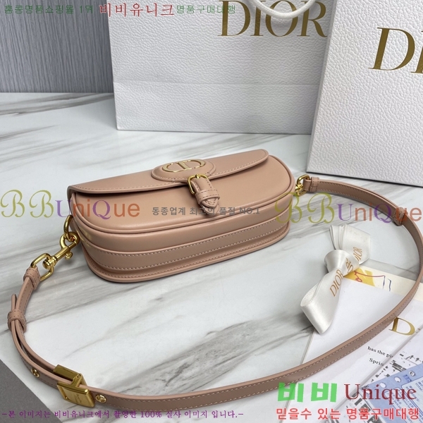 #��� �ٺ� �̽�Ʈ-����Ʈ�� 18812-105