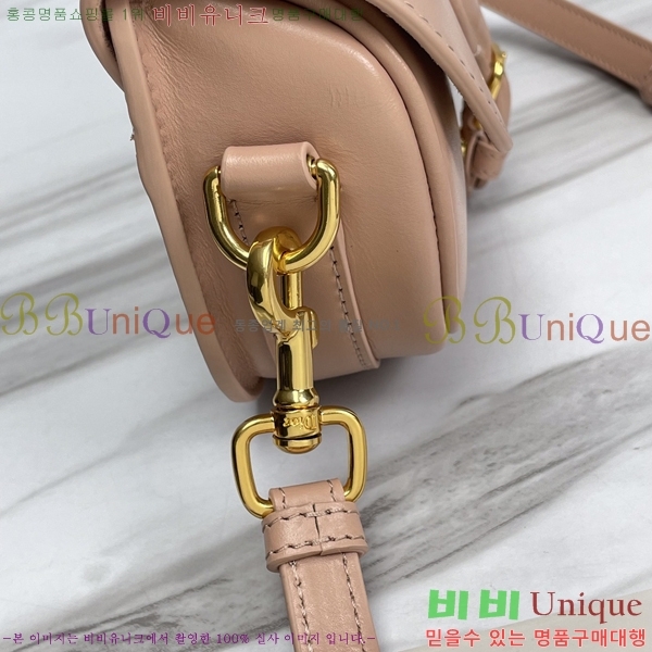 #��� �ٺ� �̽�Ʈ-����Ʈ�� 18812-105