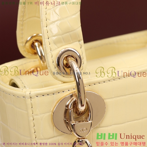 #��� ���̵�� �̴� M050566-108