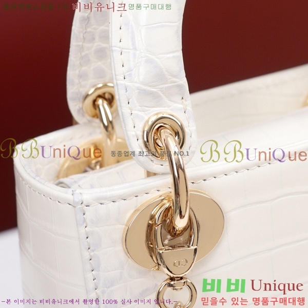 #��� ���̵�� �̴� M050566-104