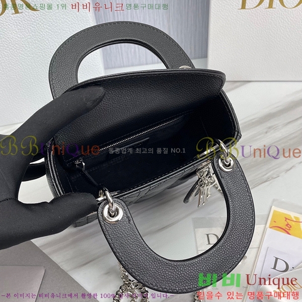 #��� ���̵�� �̴� ĳ��� 18800-1-40