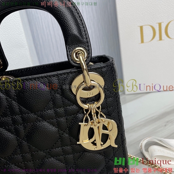 #��� ���̵�� �̴� ĳ��� 18800-1-43