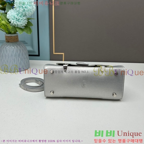 ���ߵ� ���̰��� GY056733-01