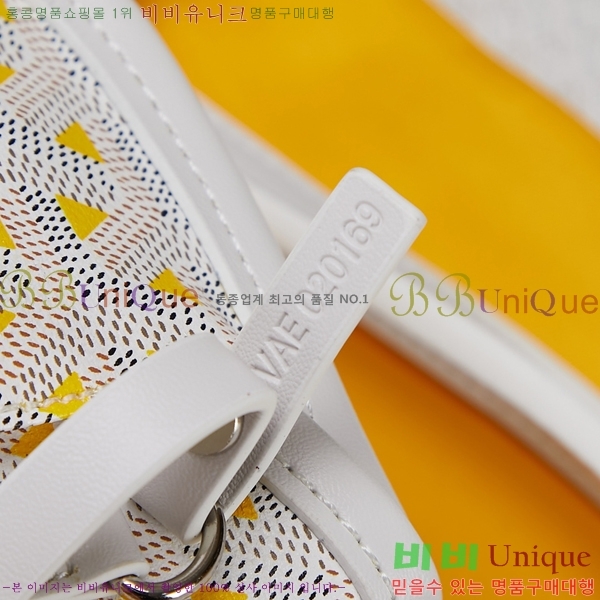 #���ߵ� ������ Ŭ�����ξ� GV52561-103