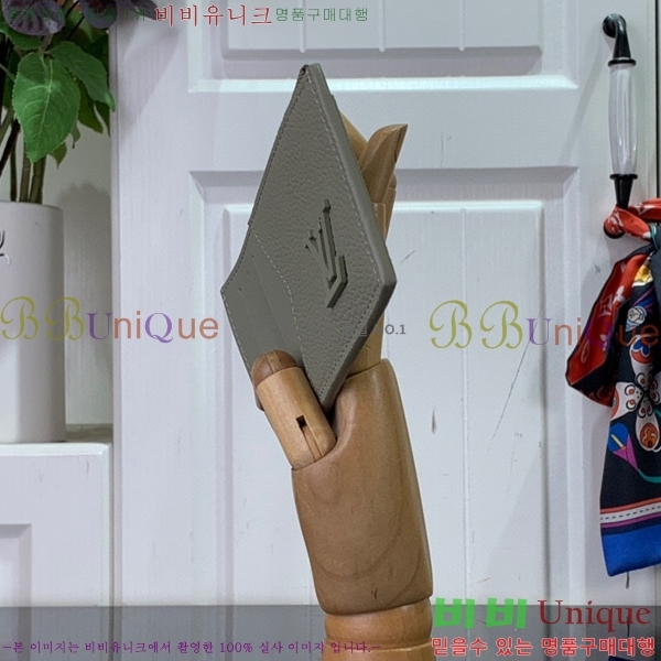 #���̺��� ���� ī�� Ȧ�� M82282-100