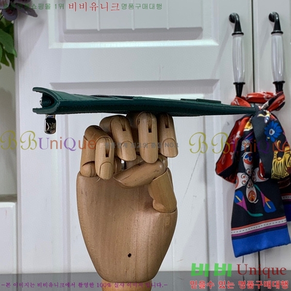 #���̺��� ���� ī�� Ȧ�� M82282-102