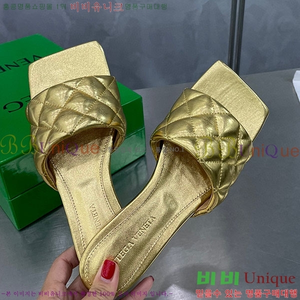 ���װ�����Ÿ �е�� �÷� ���� BV958122-4