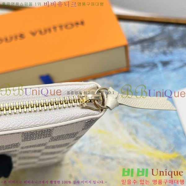 ���̺��� Ŭ������ ���� M60742-9