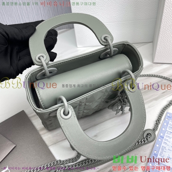 #��� ���̵�� �̴� ĳ��� 18800-1-50