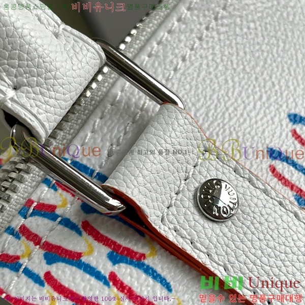 #���̺��� Ű�� 50 �ݵѸ��� M20563-100