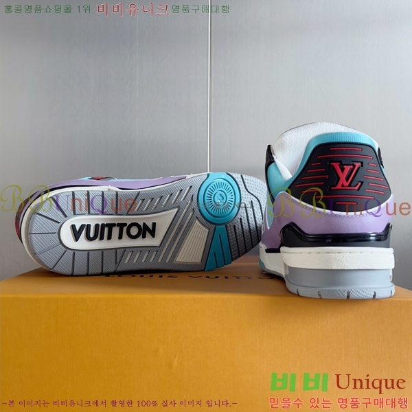 LV Ʈ���̳� ����Ŀ�� 53L23122631-