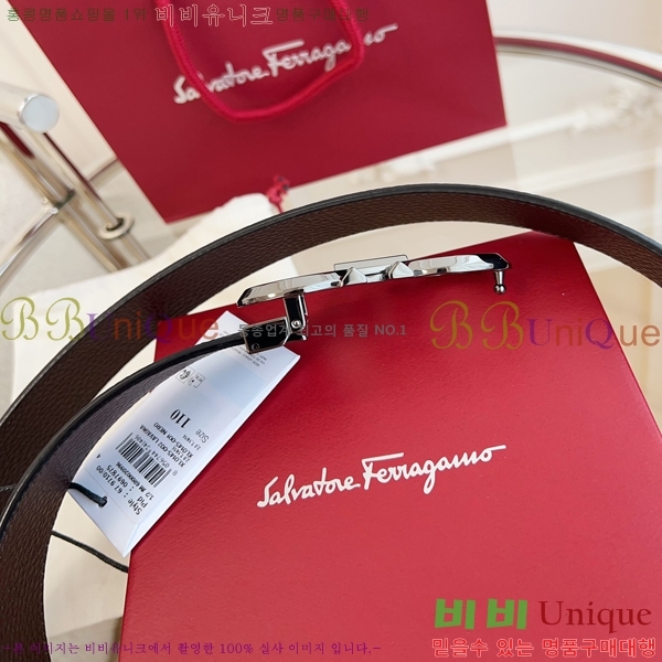 #��󰡸� ��ġ�� ��Ʈ 16F2412010-12 �� 3.5cm