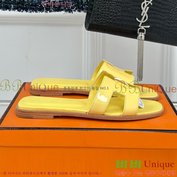 �����޽� ���� ���� ���̴�Ʈ 32HE243431-2