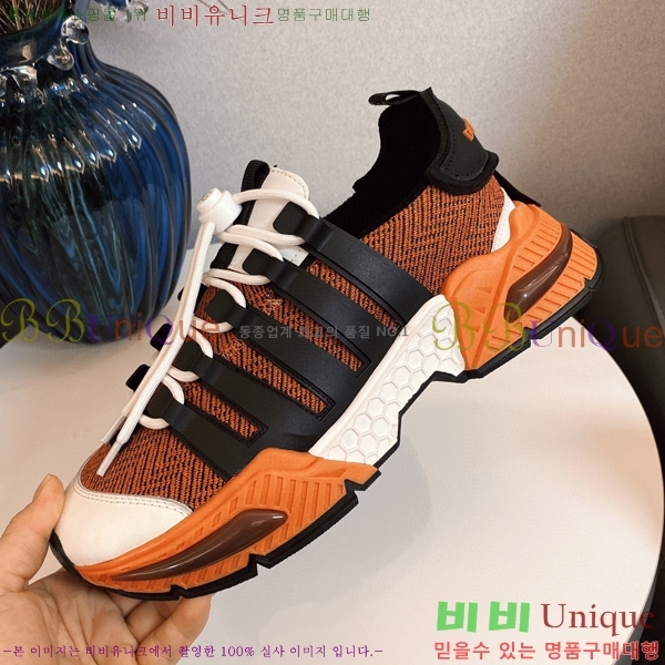 ���� ��ü�ذ��ٳ� ����Ŀ�� 32TF2442433-5