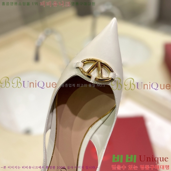  �߷�Ƽ�� V �ΰ� �÷����� V819905-4