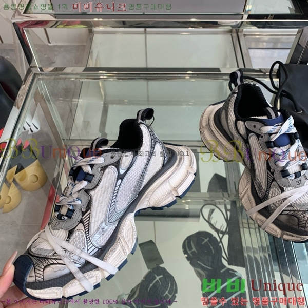 �߷��þư� 3XL Ʈ���̳� ����Ŀ�� BLA356600-4