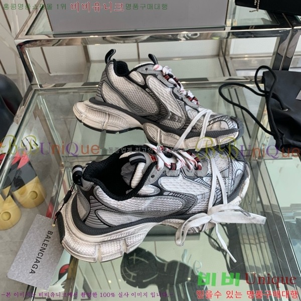 �߷��þư� 3XL Ʈ���̳� ����Ŀ�� BLA356600-8