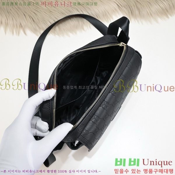 ���� ũ�ν��� 521704