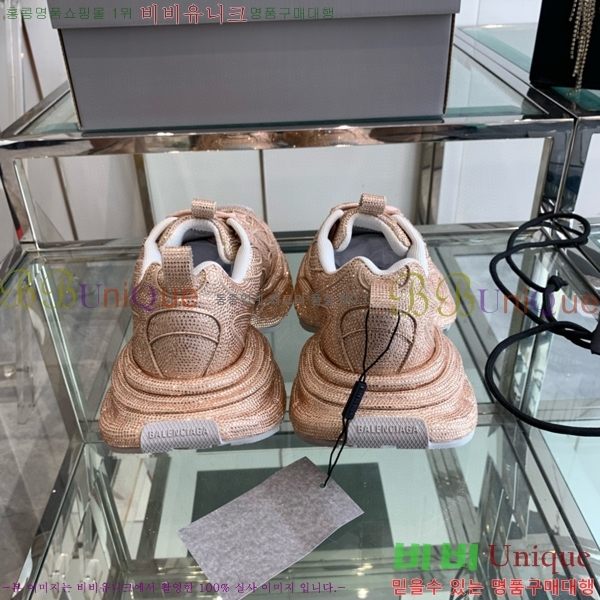 �߷��þư� 3XL Ʈ���̳� ����Ŀ�� BLA356600-101