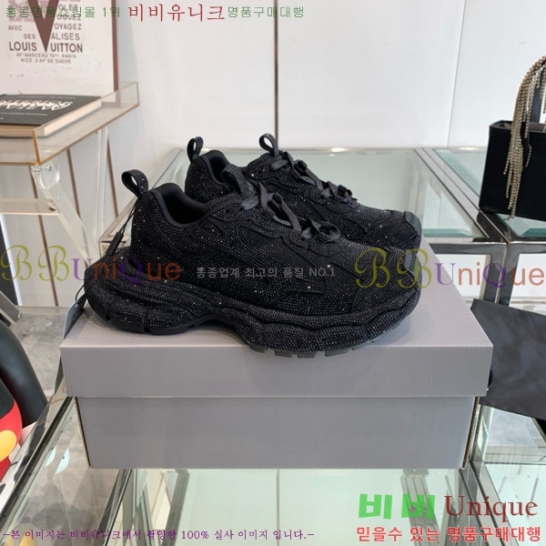 �߷��þư� 3XL Ʈ���̳� ����Ŀ�� BLA356600-103