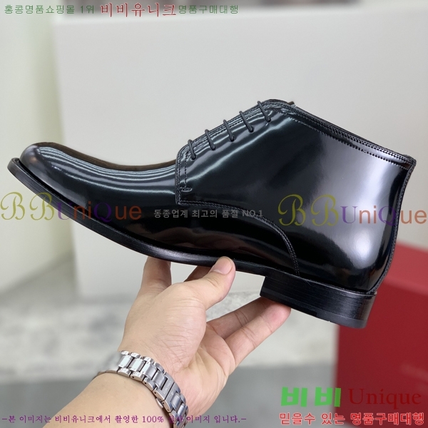 ���� ��󰡸� Ŭ���� ��Ŀ ���� 66F248293-3