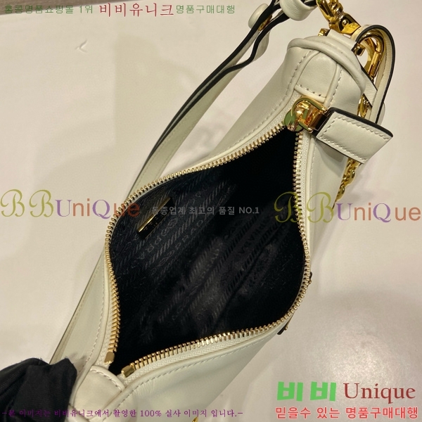 #����� �ﰢ�ΰ� ȣ���� �̴� 1BC204B-640