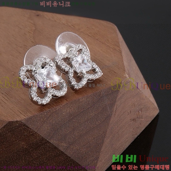 ���̺��� �Ͱ��� LV7956