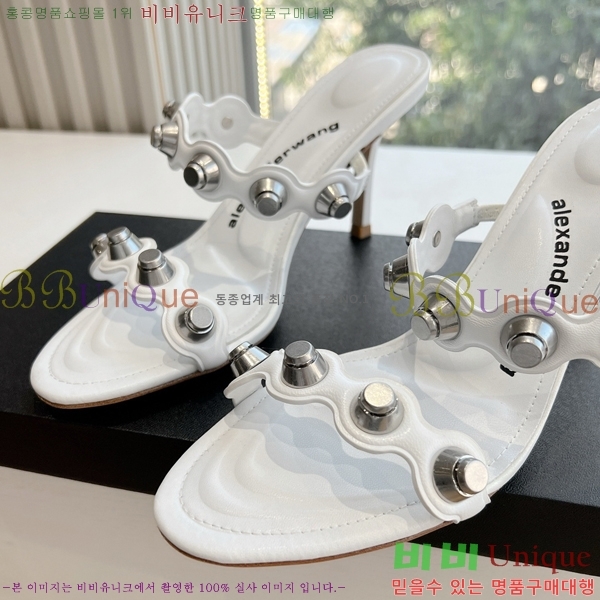 �˷������ ���� AW19752-2 �� 7CM