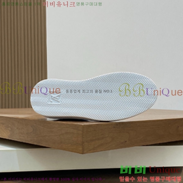 ���� ���̺��� ����Ŀ�� 42LV47521416-2