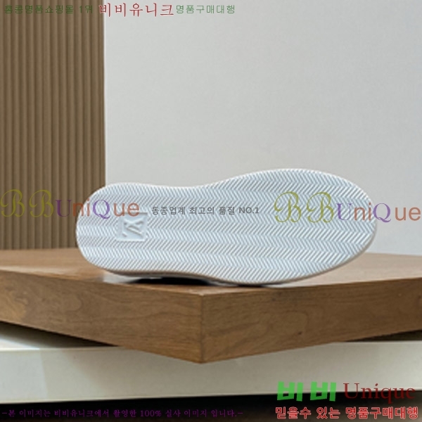 ���� ���̺��� ����Ŀ�� 42LV47521417-3