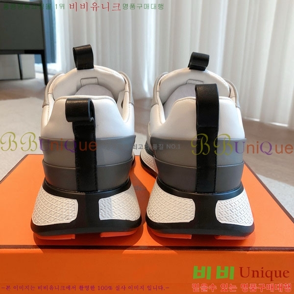 �����޽� �ٿ�� ����Ŀ�� H746110-10