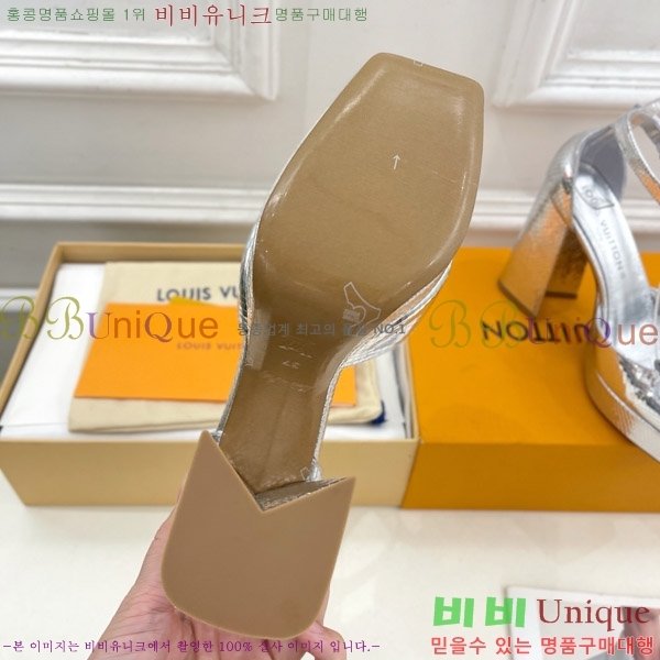 ���̺��� �÷��� ���� 37LV575181-4 ��12cm