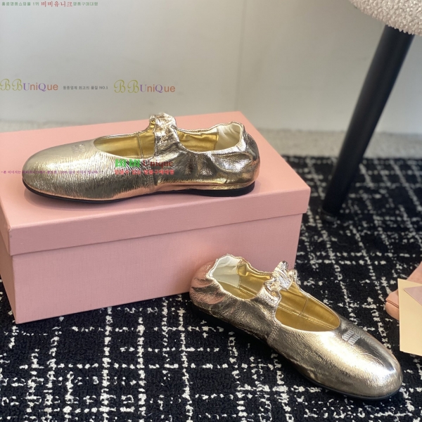 �̿�̿� �޸����� �÷����� 32MU253142-5