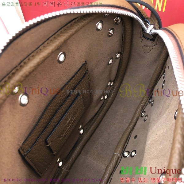 #�߷�Ƽ�� ����ٴ� ����Ʈ �׷��̴� ī����Ų ũ�ν��ٵ� �� 2020-101