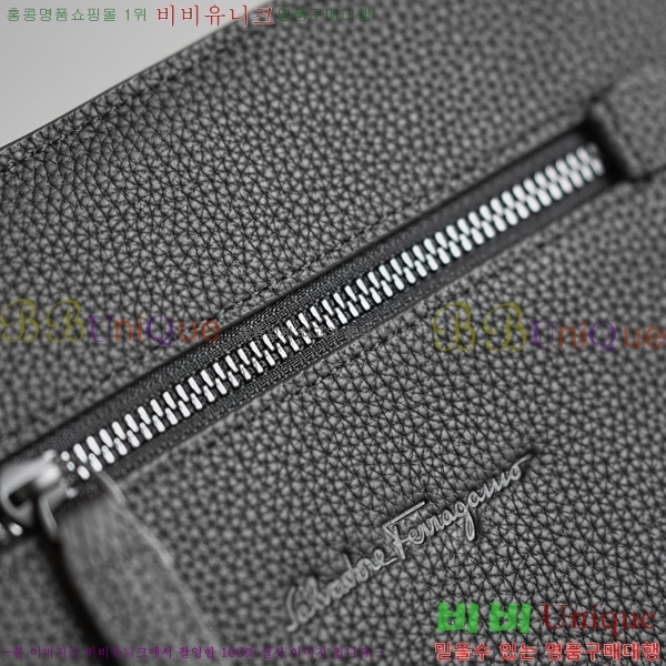 #��󰡸� ũ�ν��� 2116088-4B