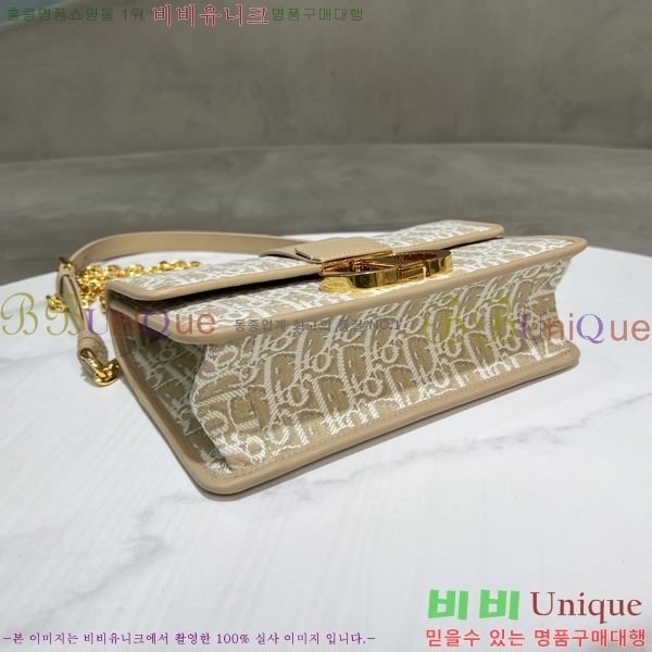 #��� 30 ������ �̽�Ʈ ����Ʈ ü�� �� M9334-304