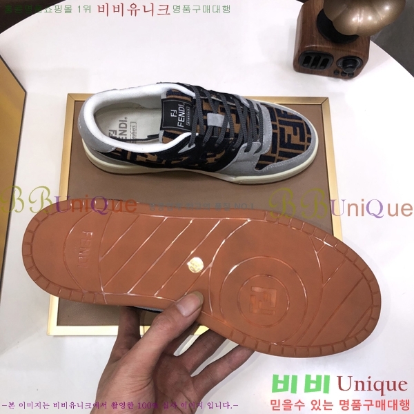 ��� ����Ŀ�� �������� F97060-4