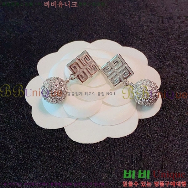 ����� �Ͱ��� GIV9562-6