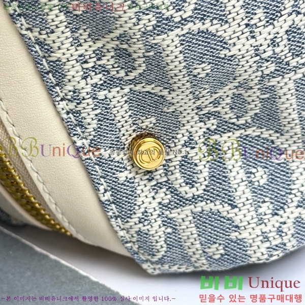 # D-Journey Ϲ  M2416-101