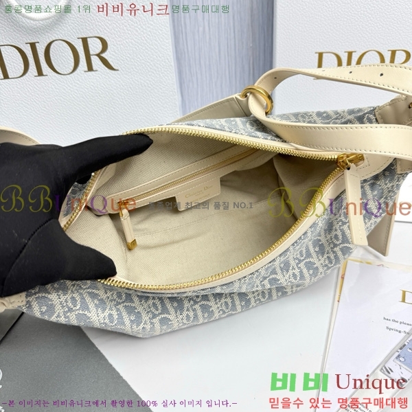 # D-Journey Ϲ  M2416-101