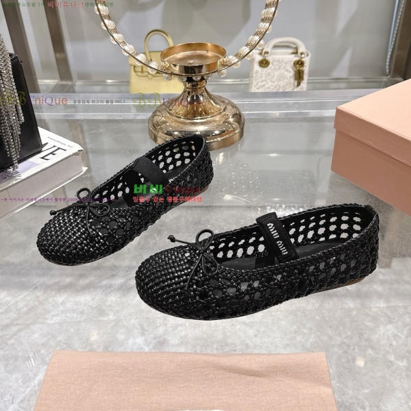 �̿�̿� �߷����� �÷� 33MU2552210-2