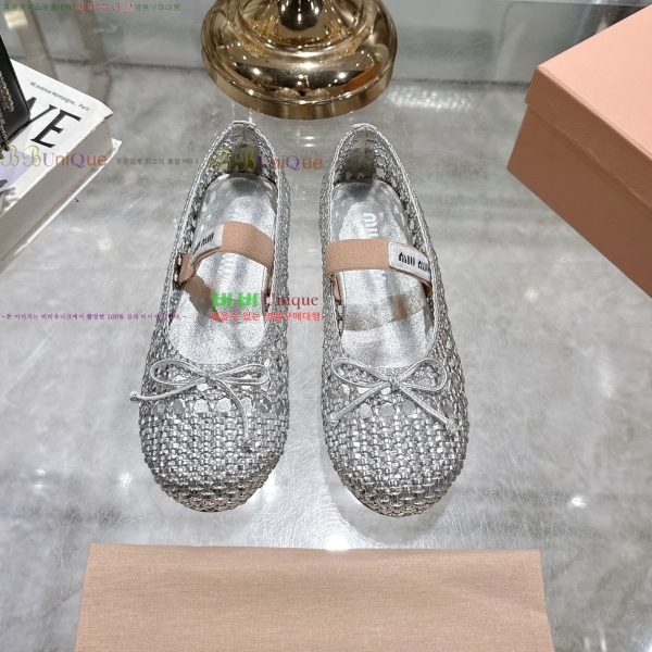 �̿�̿� �߷����� �÷� 33MU2552210-3