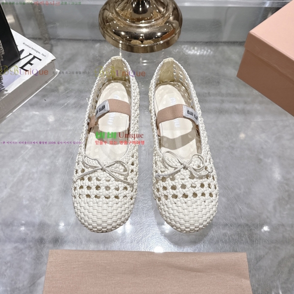 �̿�̿� �߷����� �÷� 33MU2552210-4