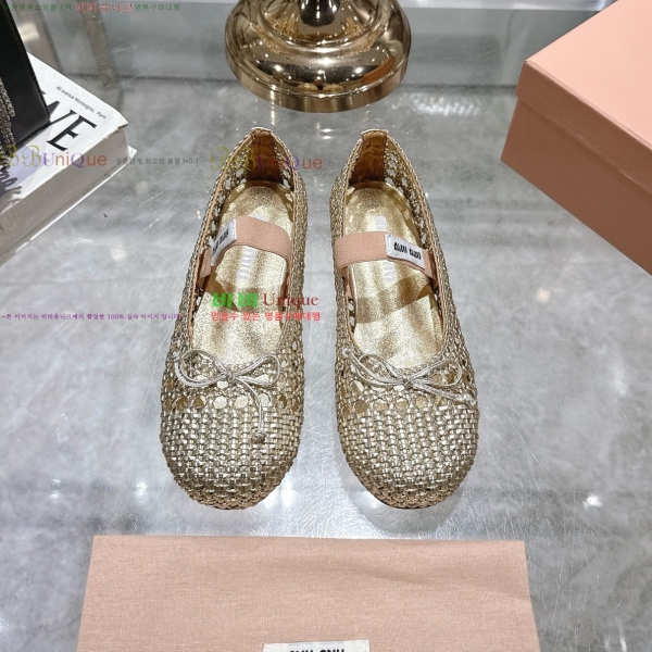 �̿�̿� �߷����� �÷� 33MU2552210-1