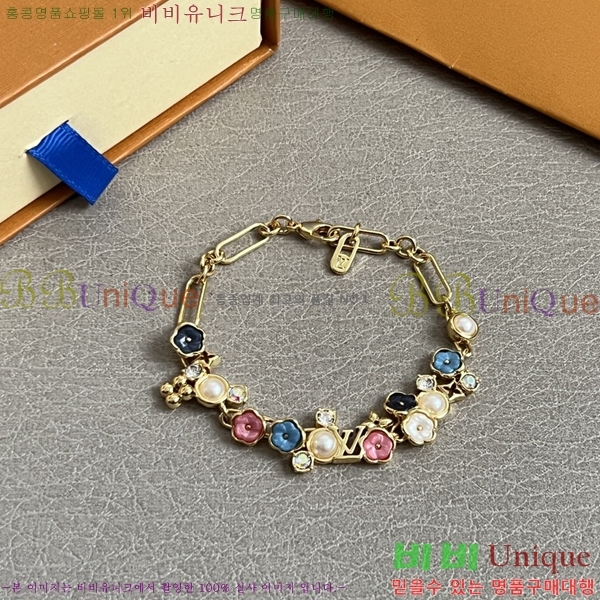 ���� ���̺��� Ŭ���� ���� 10LV256182-1