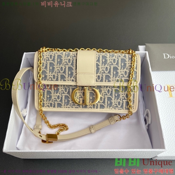 #��� 30 ������ �̽�Ʈ ����Ʈ ü�� �� M9334-306