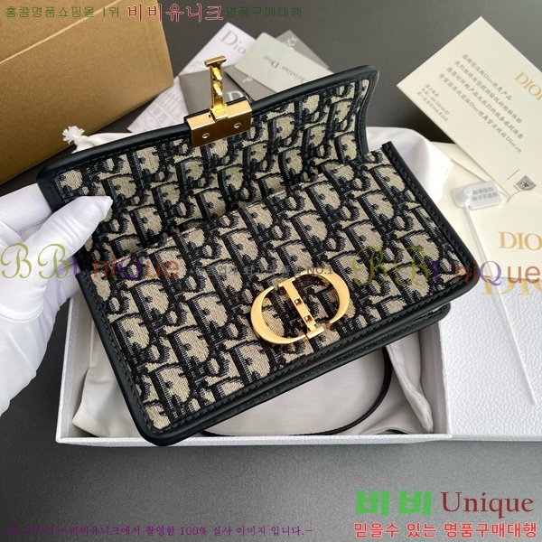 #��� 30 ������ �̽�Ʈ ����Ʈ ü�� �� M9334-307