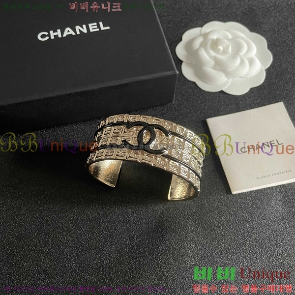 ��* ���� CH667709-3